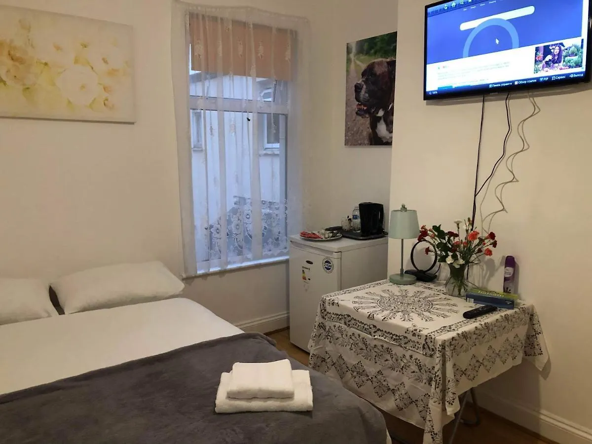 Double Room Central Location 2 Plumstead  0*, Plumstead (Greater London) United Kingdom